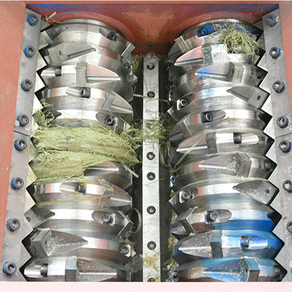 Double shaft shredder