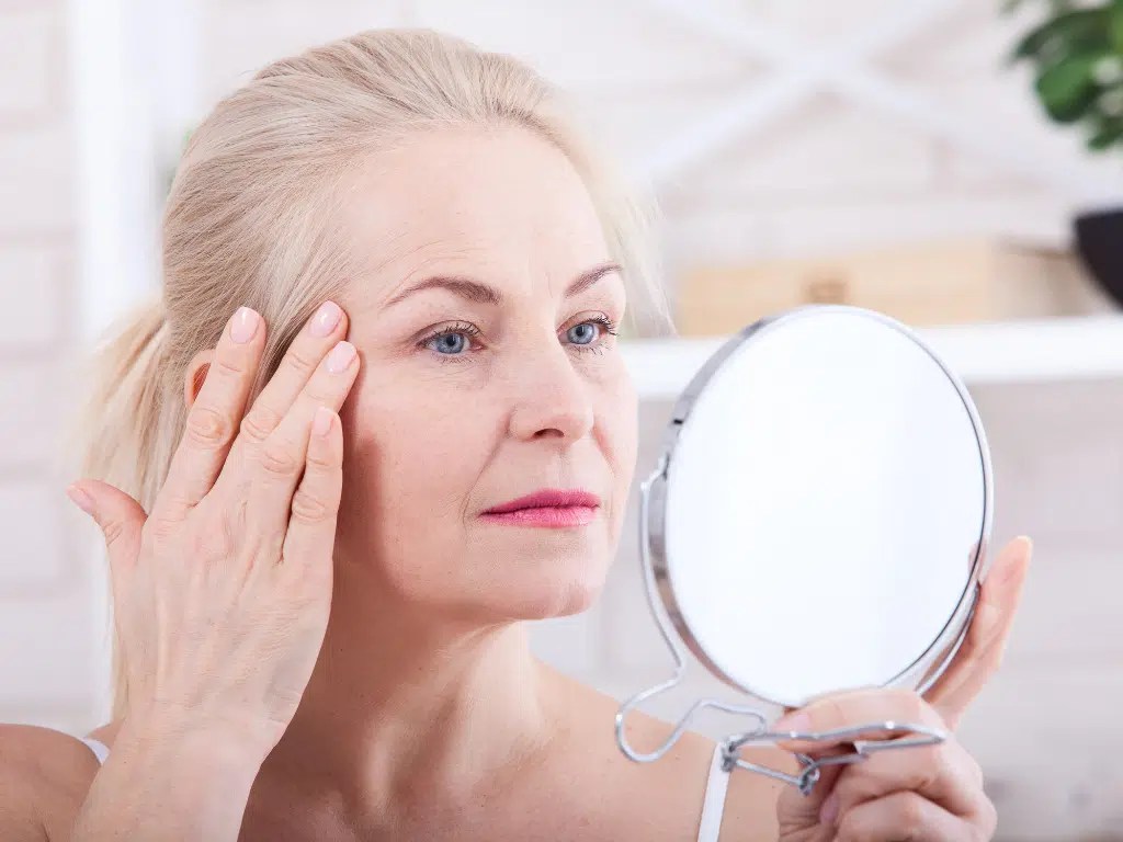 How to Boost Collagen Naturally and How Red Light Therapy Can Help