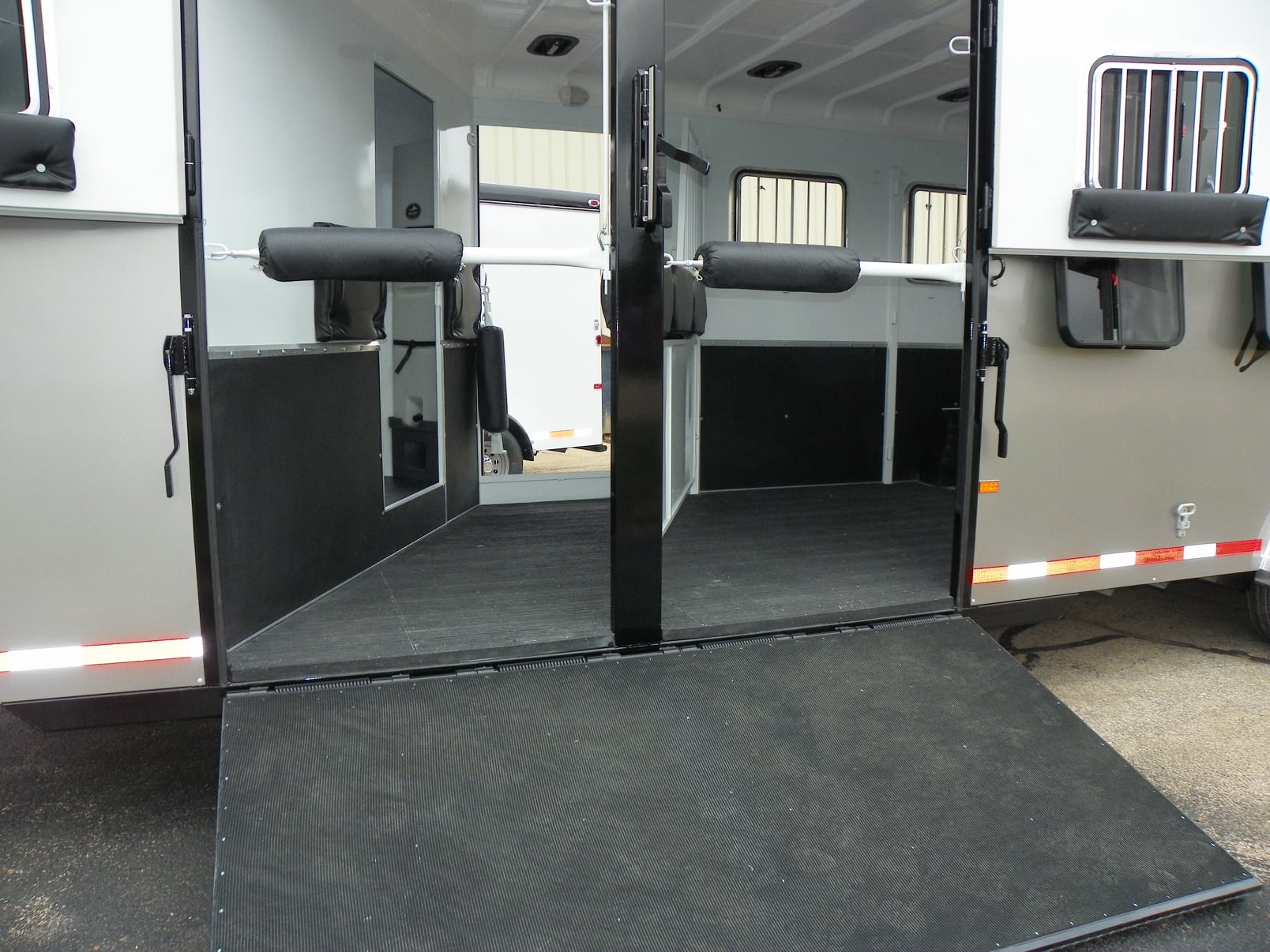 Breaking Down Horse Trailer Weight Terminology Horse Rookie