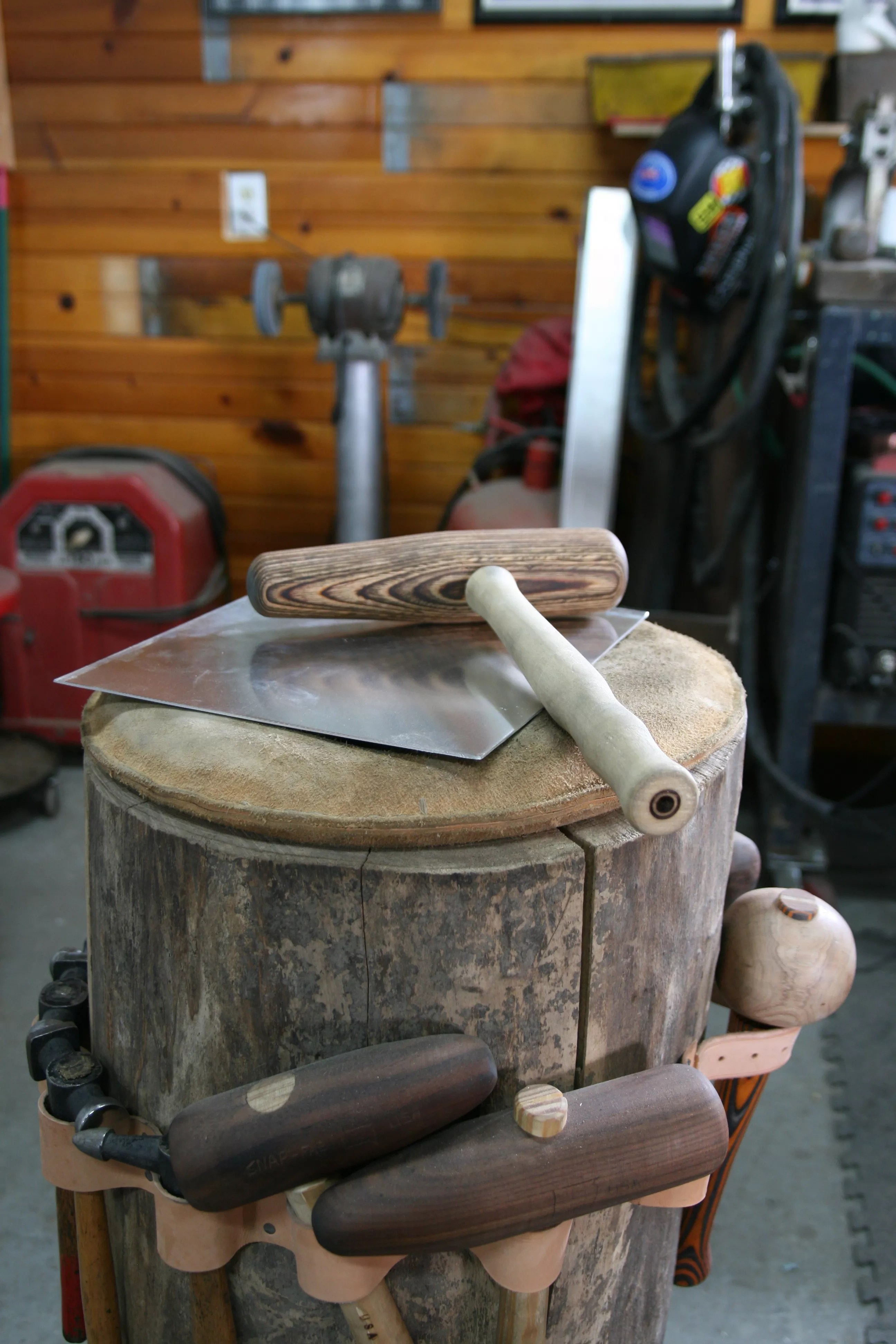 Stretching and shrinking metal 101 Tech How To Hot Bike Magazine