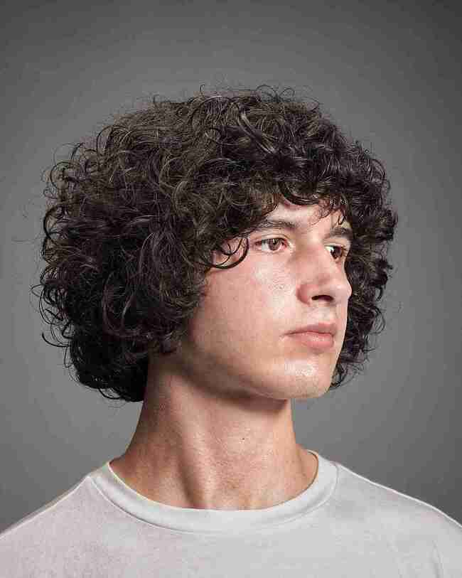 20 Gaya Rambut Pria Sesuai Bentuk Wajah 2023