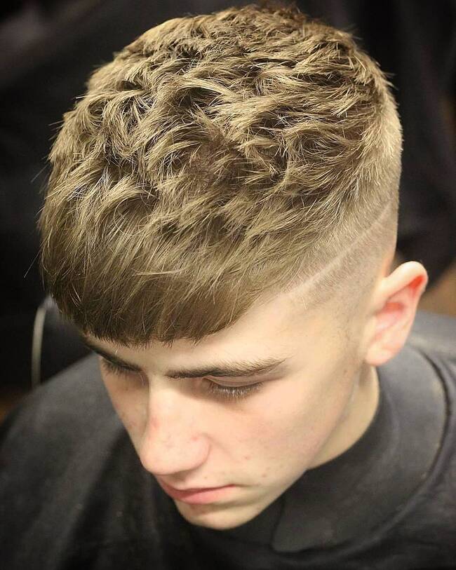 20 Gaya Rambut Pria Sesuai Bentuk Wajah 2023