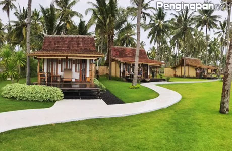 Tarif Sewa Villa Pantai Solong, Resort dengan Pemandangan ...