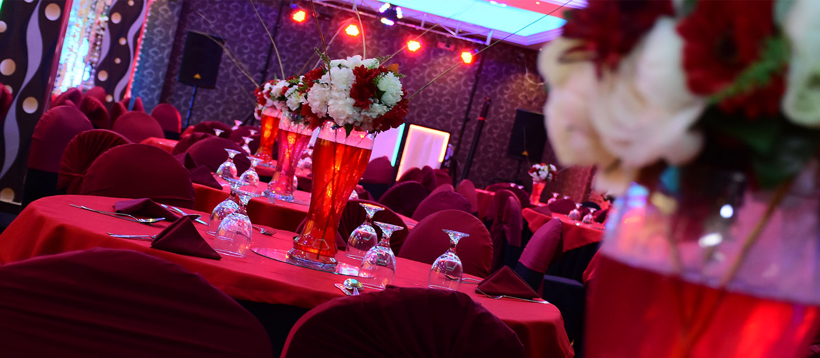 Hotel Sanctuary Lake Wedding Halls in Kurunegala