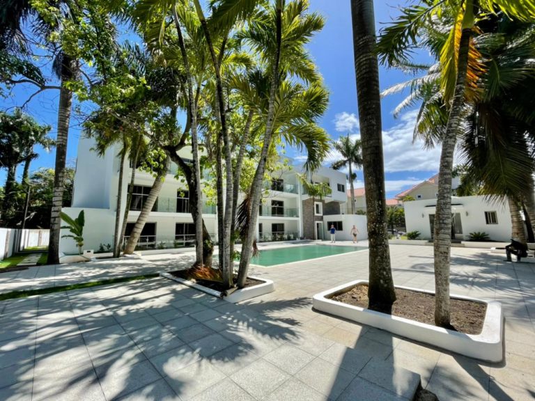 Serenity Pool Serenity Apartment Complex