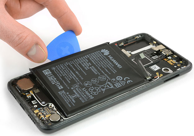 Huawei P20 Pro Teardown Reveals 'Mutant' Triple Camera System And