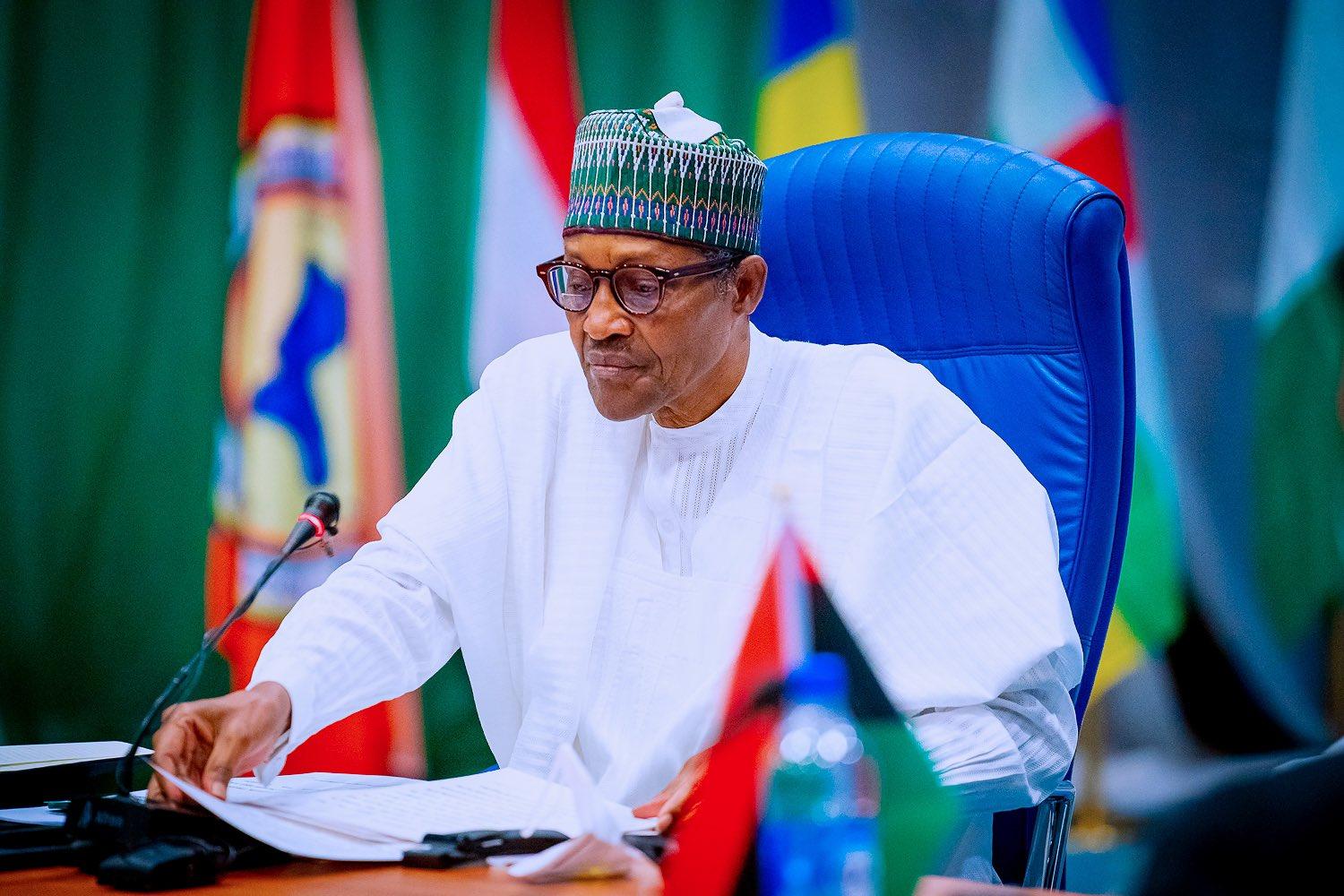 SOLDIERS GRUMBLE OVER UNPAID JULY SALARIES, CRITICIZES FG Hotjist