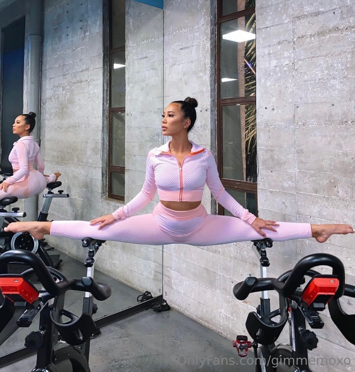 Gimmemoxo 01042024 Anthia Mo ????????*♀️ RATED #1 ASIAN ⭐️ - Onlyfans