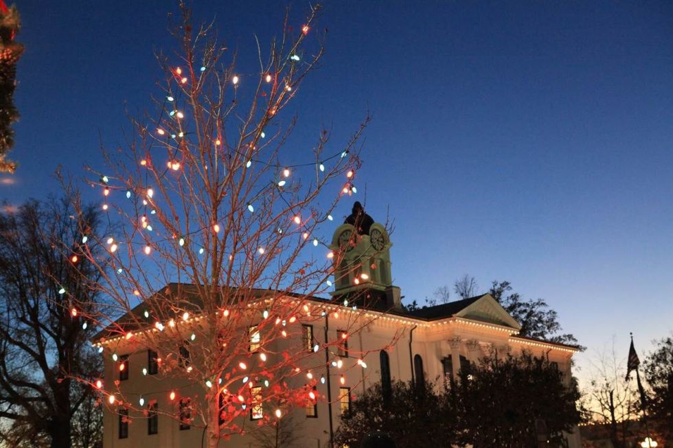 Oxford Ms Christmas Open House 2023 Country Living Includes Oxford in 20 Best Small Towns for Christmas