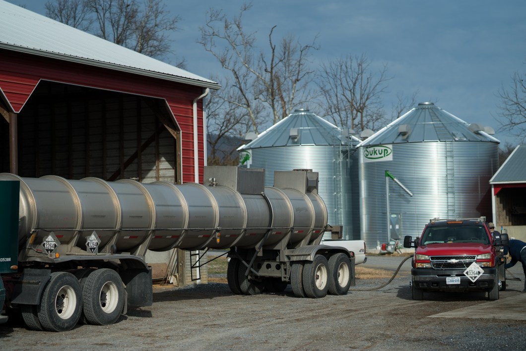 Poultry Service (Ammonia Control) Houff Corporation