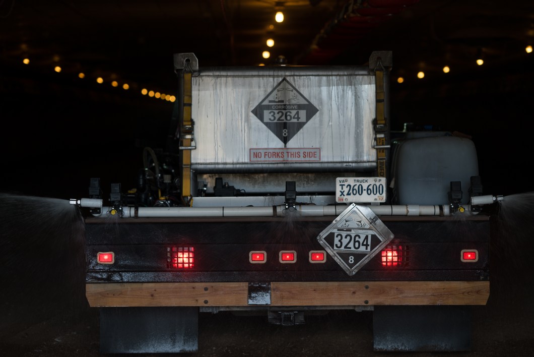 Poultry Service (Ammonia Control) Houff Corporation