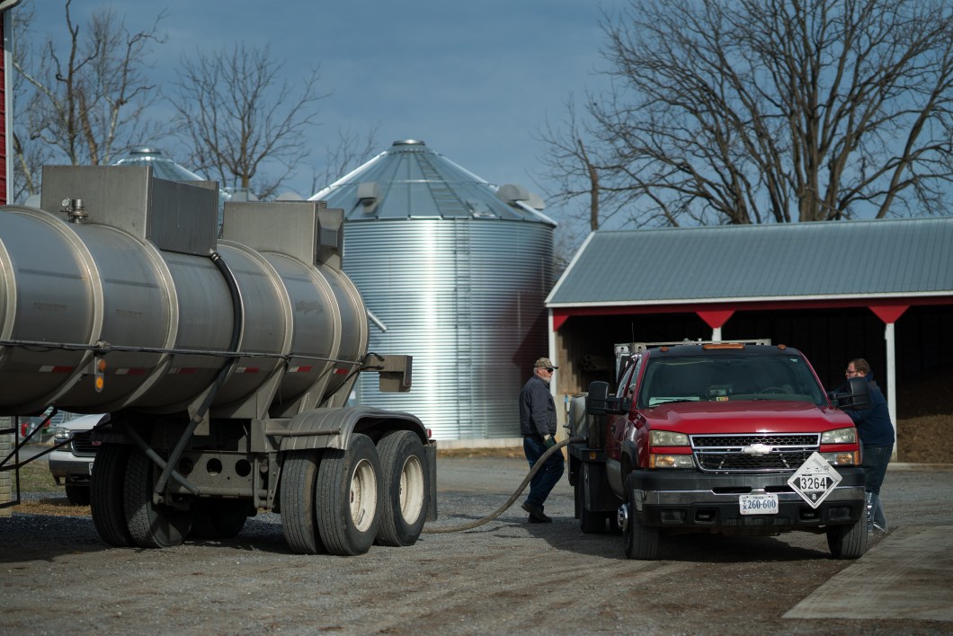 Poultry Service (Ammonia Control) Houff Corporation