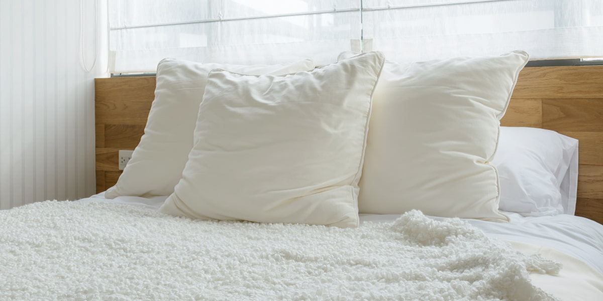 How To Clean Feather And Down Pillows? Easy Pillows Care Guide