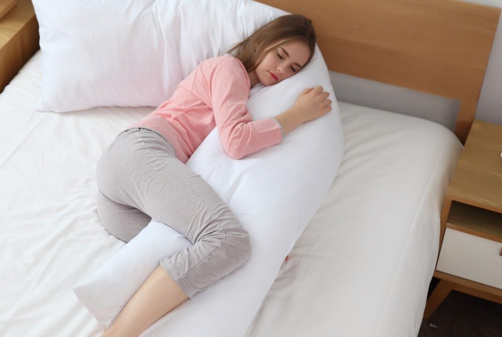 7 Best Body Pillows (Fall 2023) — Reviews & Buying Guide