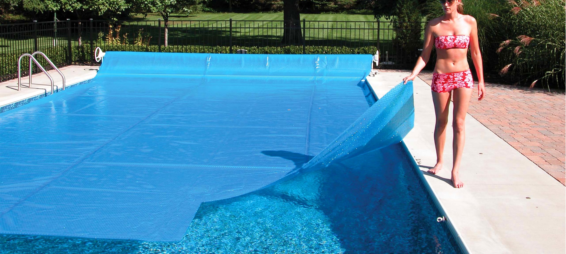 8 Best Solar Pool Covers (Winter 2024) Reviews & Buying Guide