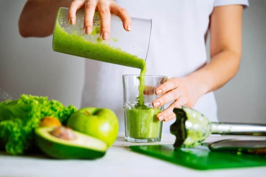 Does Blending Destroy Nutrients? Here's the Answer [Upd. 2022]