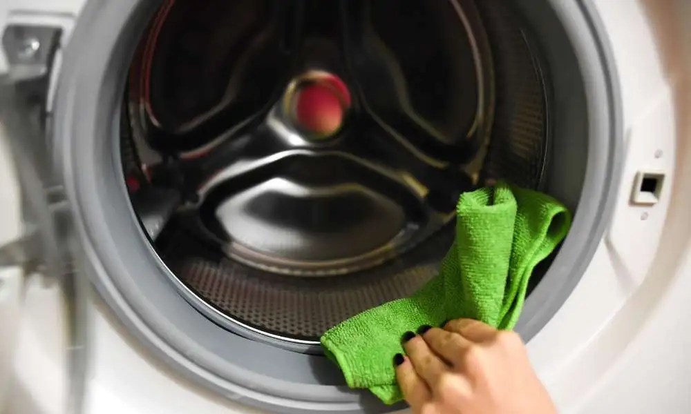 How to Clean Washing Machine Agitator