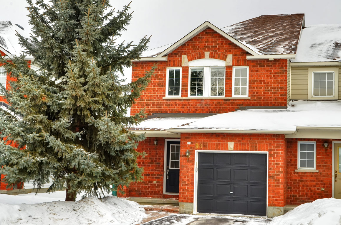 Barrhaven House Curious