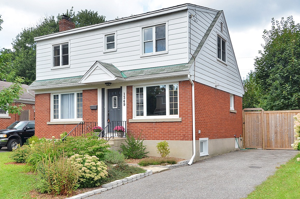 Carlington House Curious