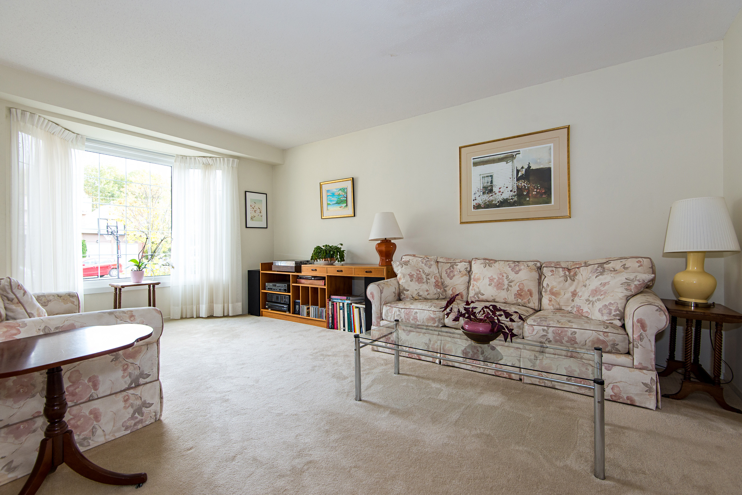 Centrepointe House Curious