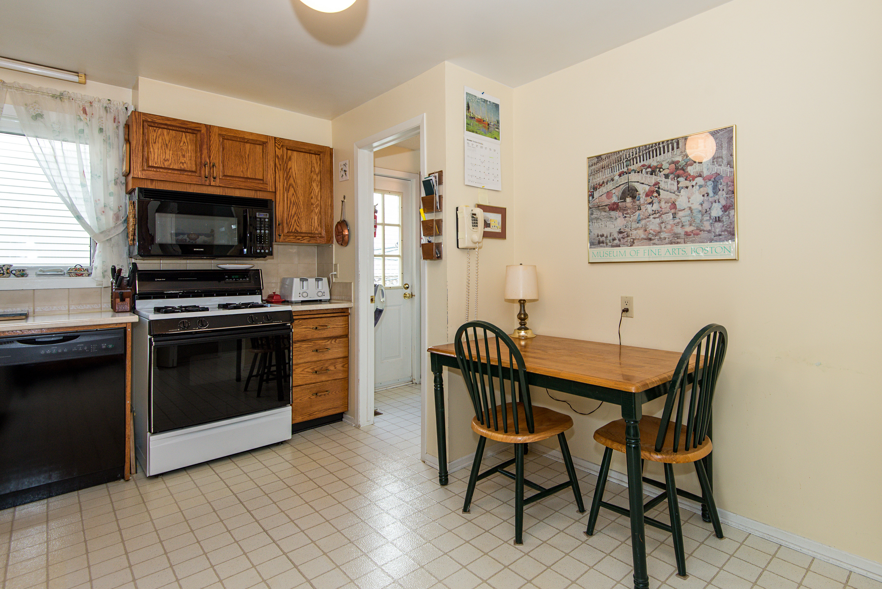 Centrepointe House Curious