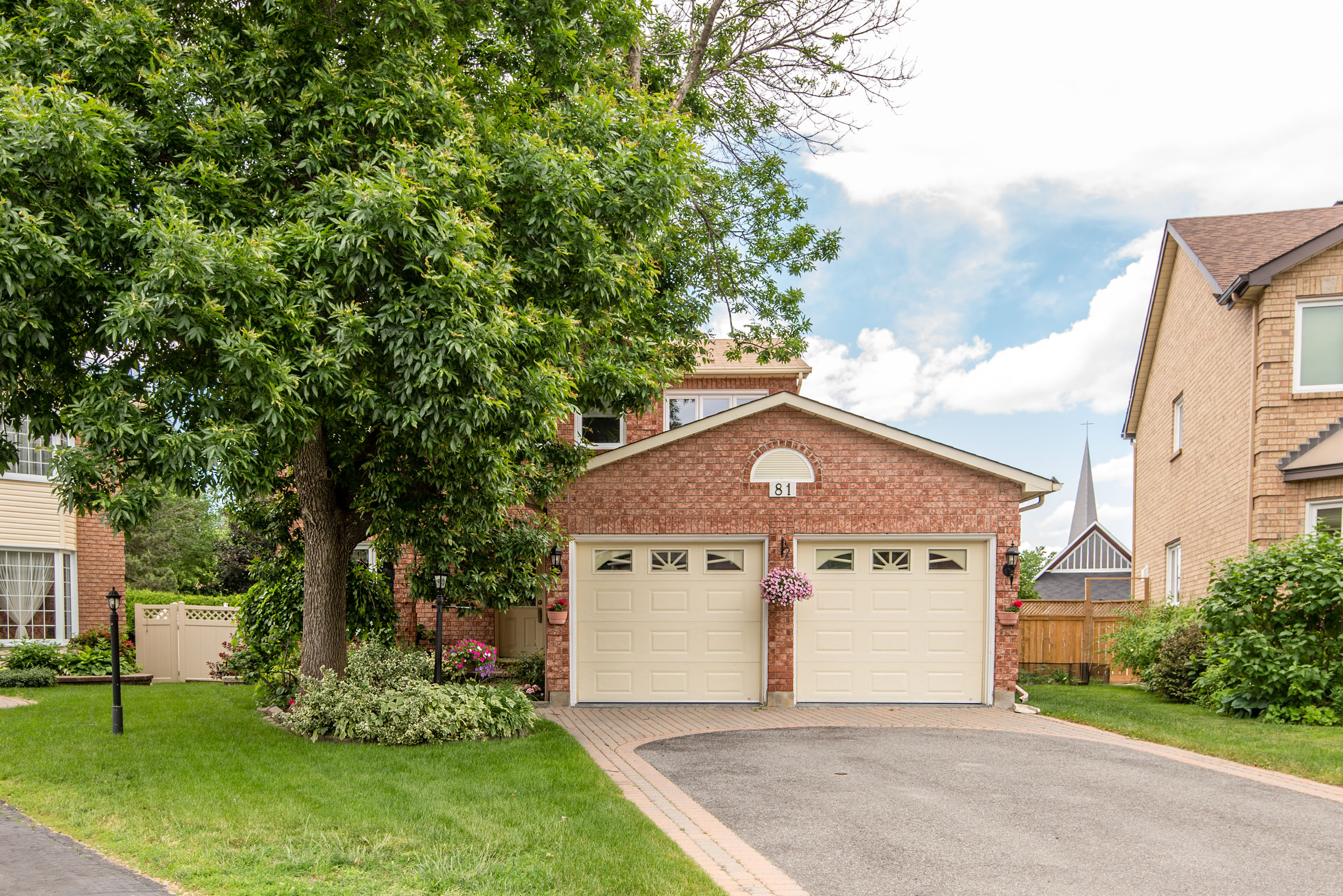 Centrepointe House Curious