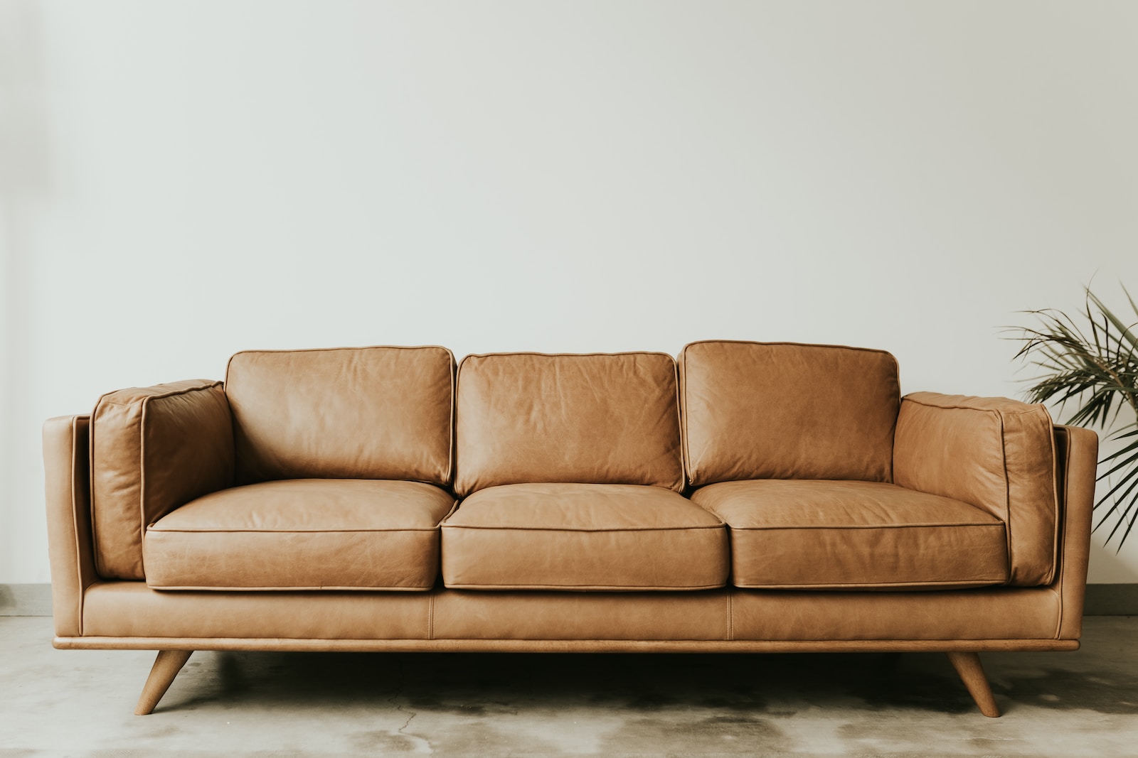 10 Best Colors To Go With Brown Leather Sofa House Hack Tips
