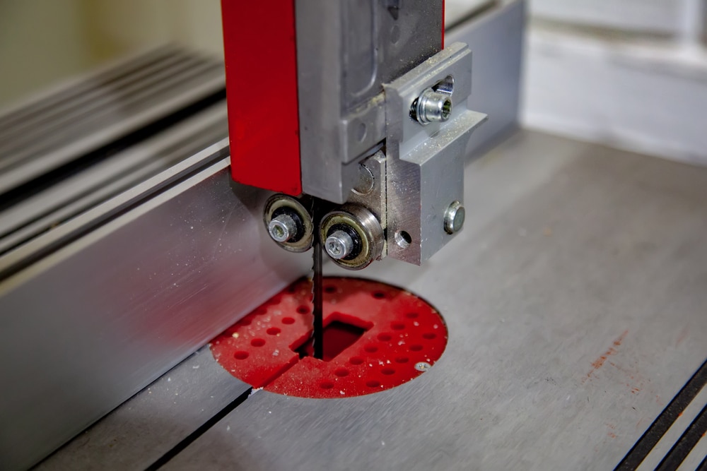 How to Change a Scroll Saw Blade A StepbyStep Guide House Happy