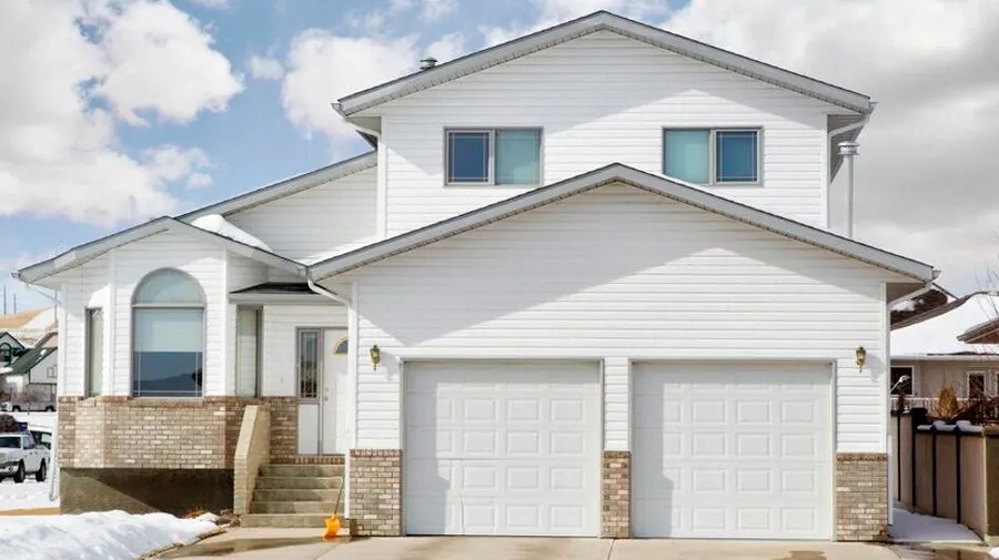 how tall is a 2 story house? House Integrals