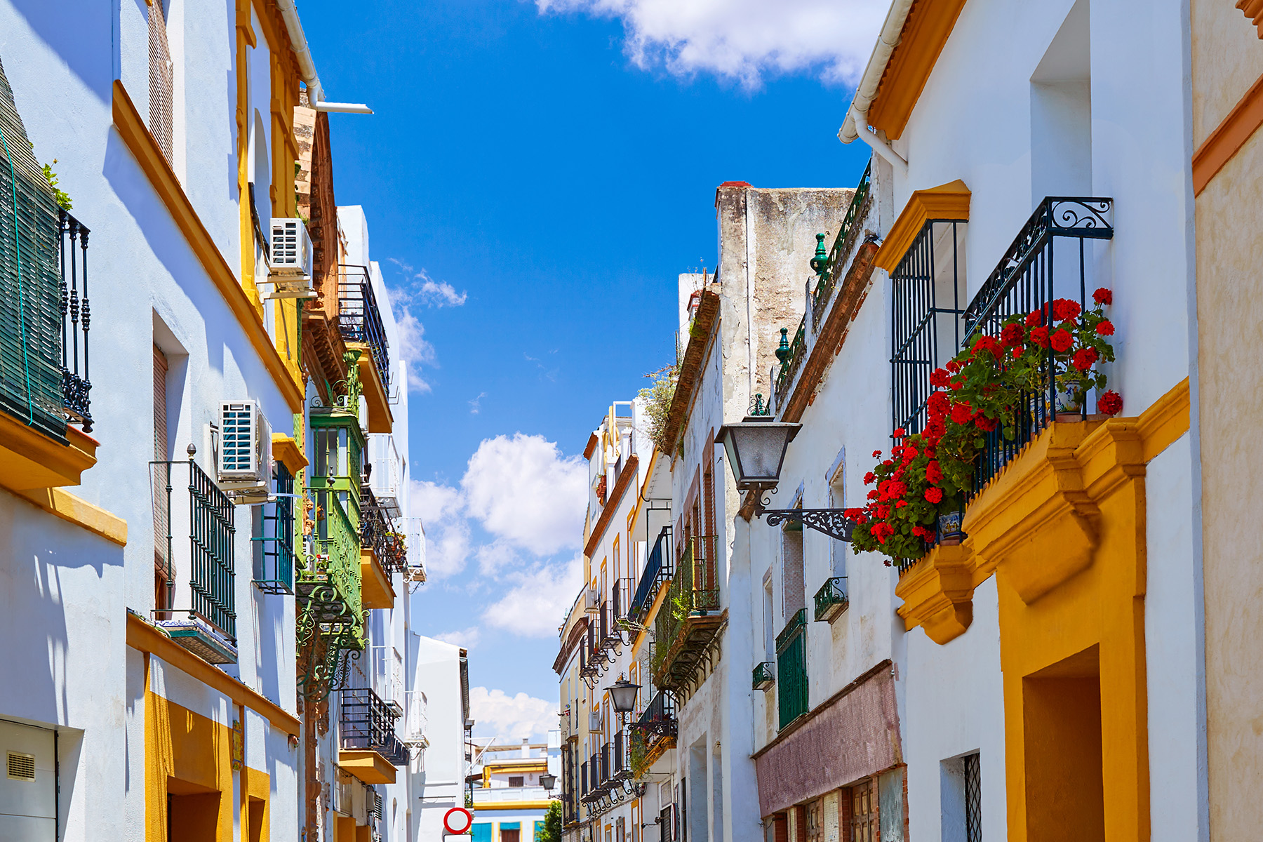 What does a foreigner need to know about buying a property in Spain