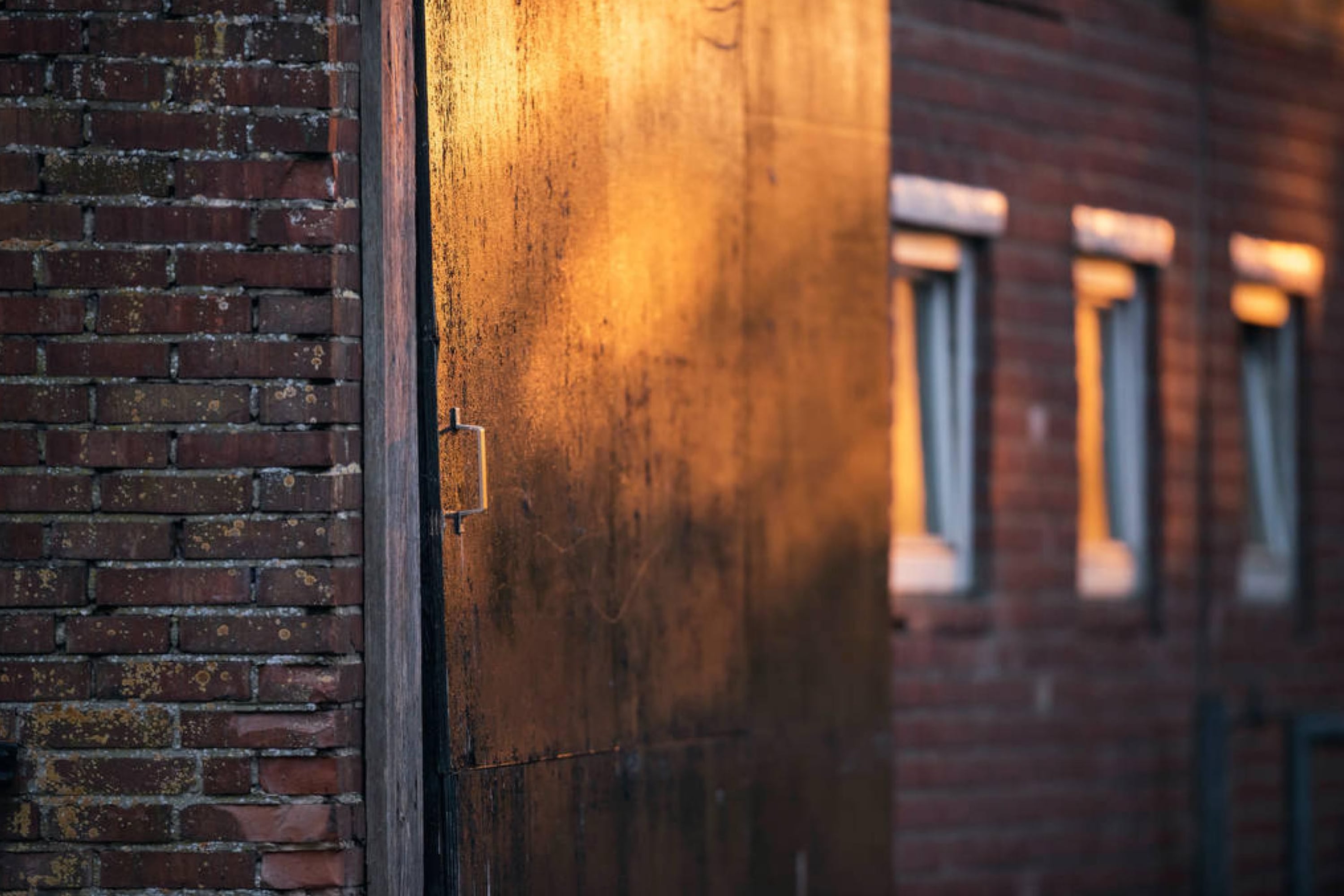 What Is the Best Barn Paint? Best Paint To Use In 2023