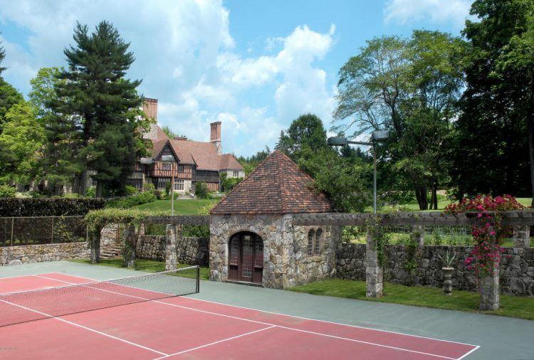 20 Of The Most Enticing Home Tennis Courts
