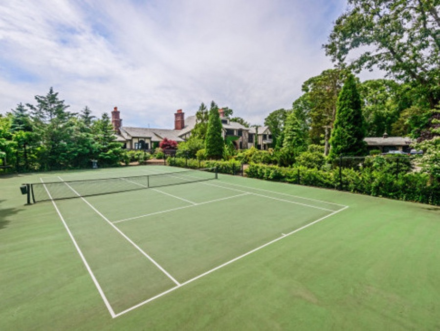 20 Of The Most Enticing Home Tennis Courts
