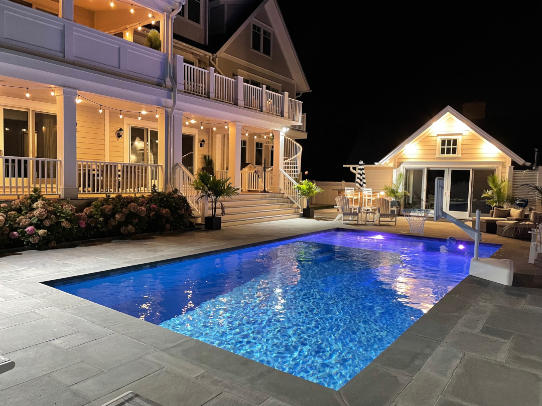Del Val Pools & Spas House & Home Magazine