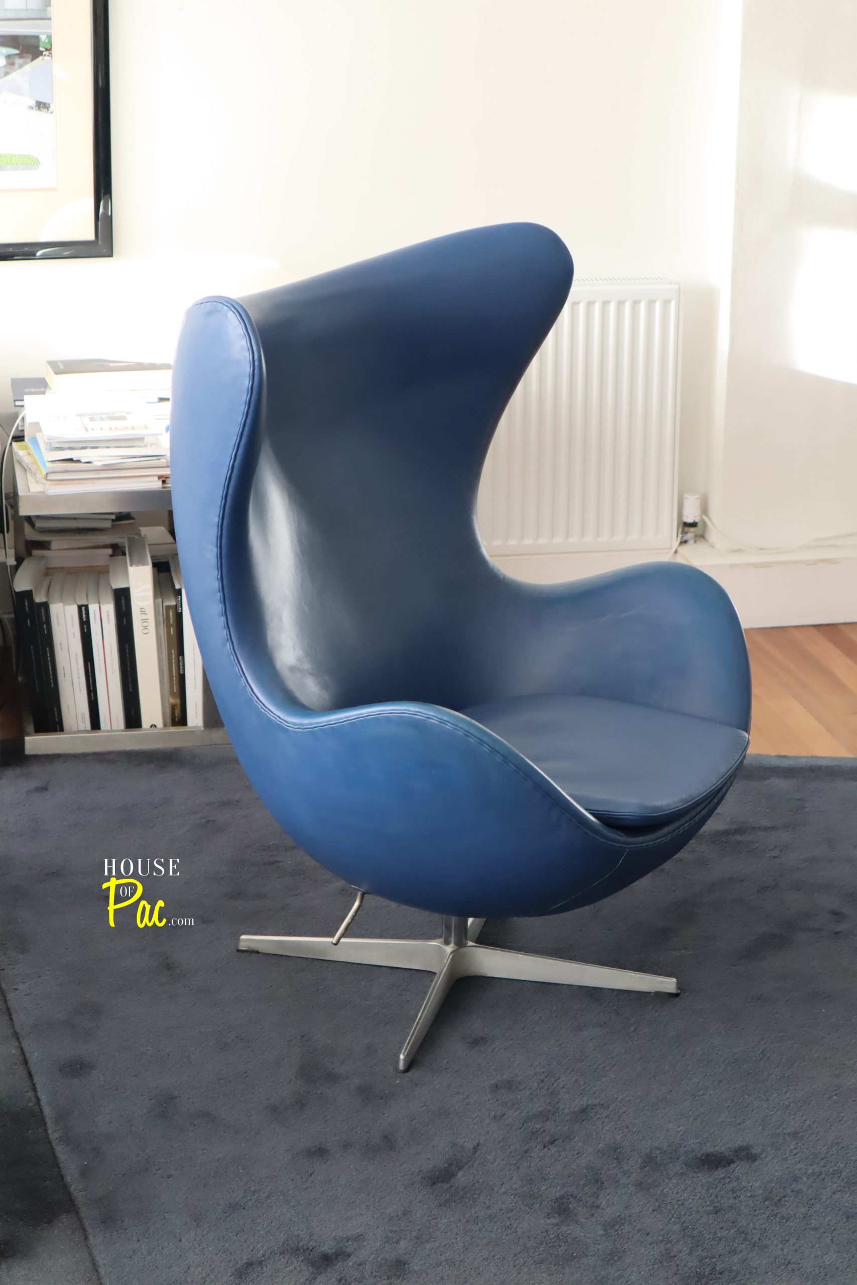 Blue leather Egg chair House of Pac