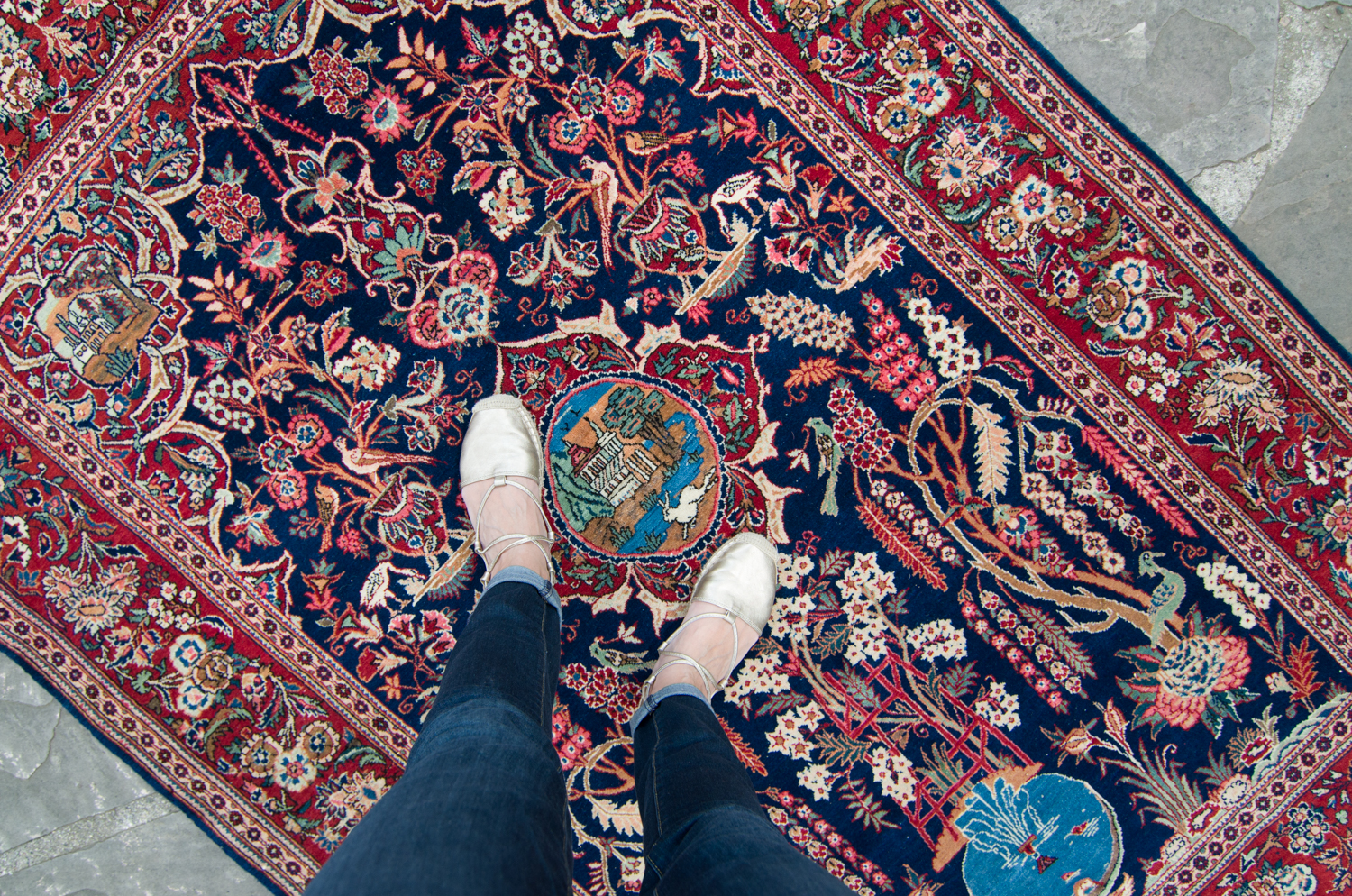 Antique Kashan Persian Rug House of Séance