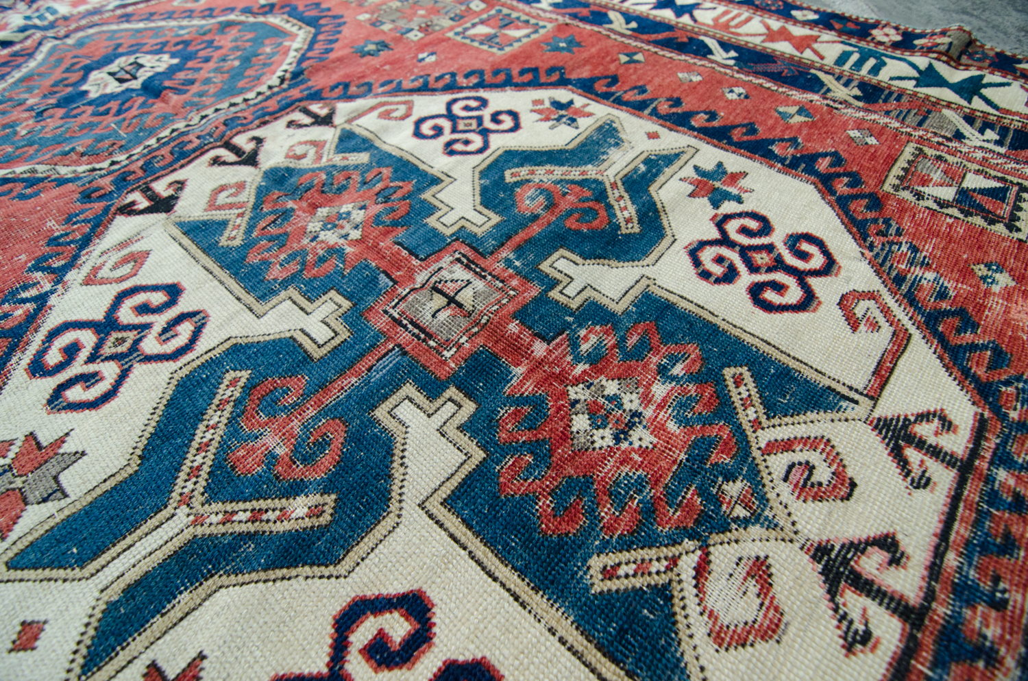 Antique Caucasian Armenian Rug House of Séance