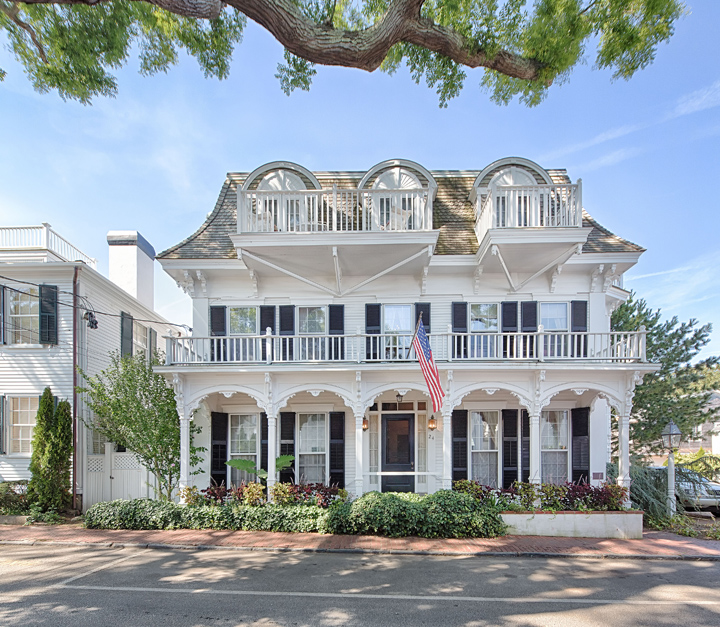 The Christopher Martha’s Vineyard House of Turquoise