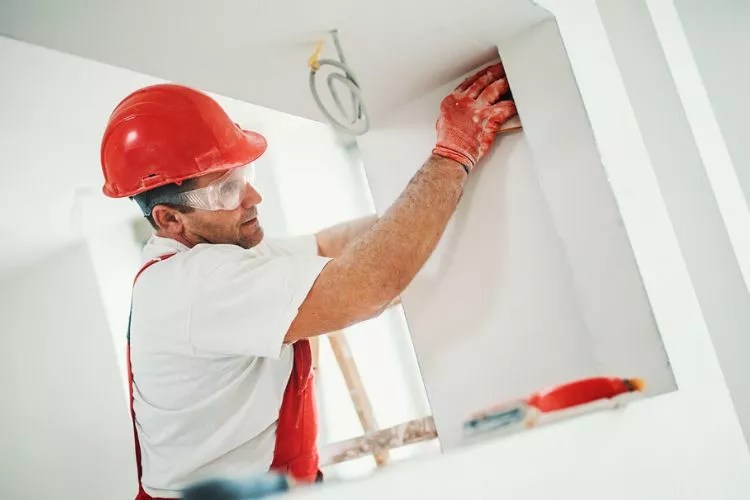 How To Fix Drywall Cracks In Corners In 7 Easy Steps