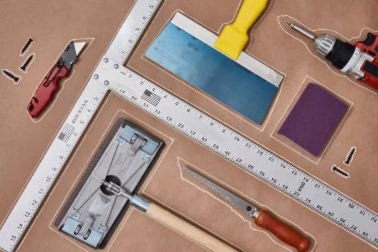 How To Remove A Toggle Bolt From Drywall In 4 Easy Steps