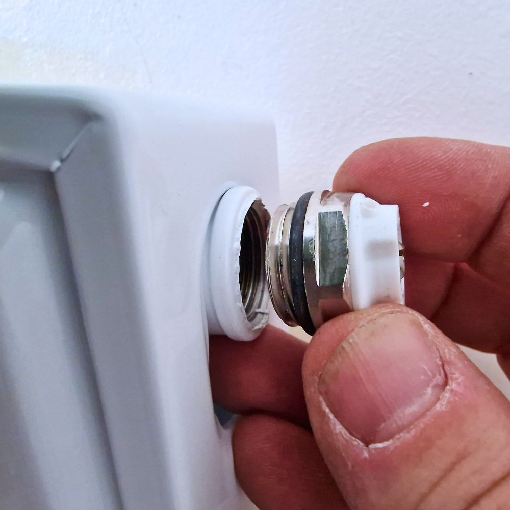 How to Fix a Leaking Radiator Valve Full Guide Housewarm