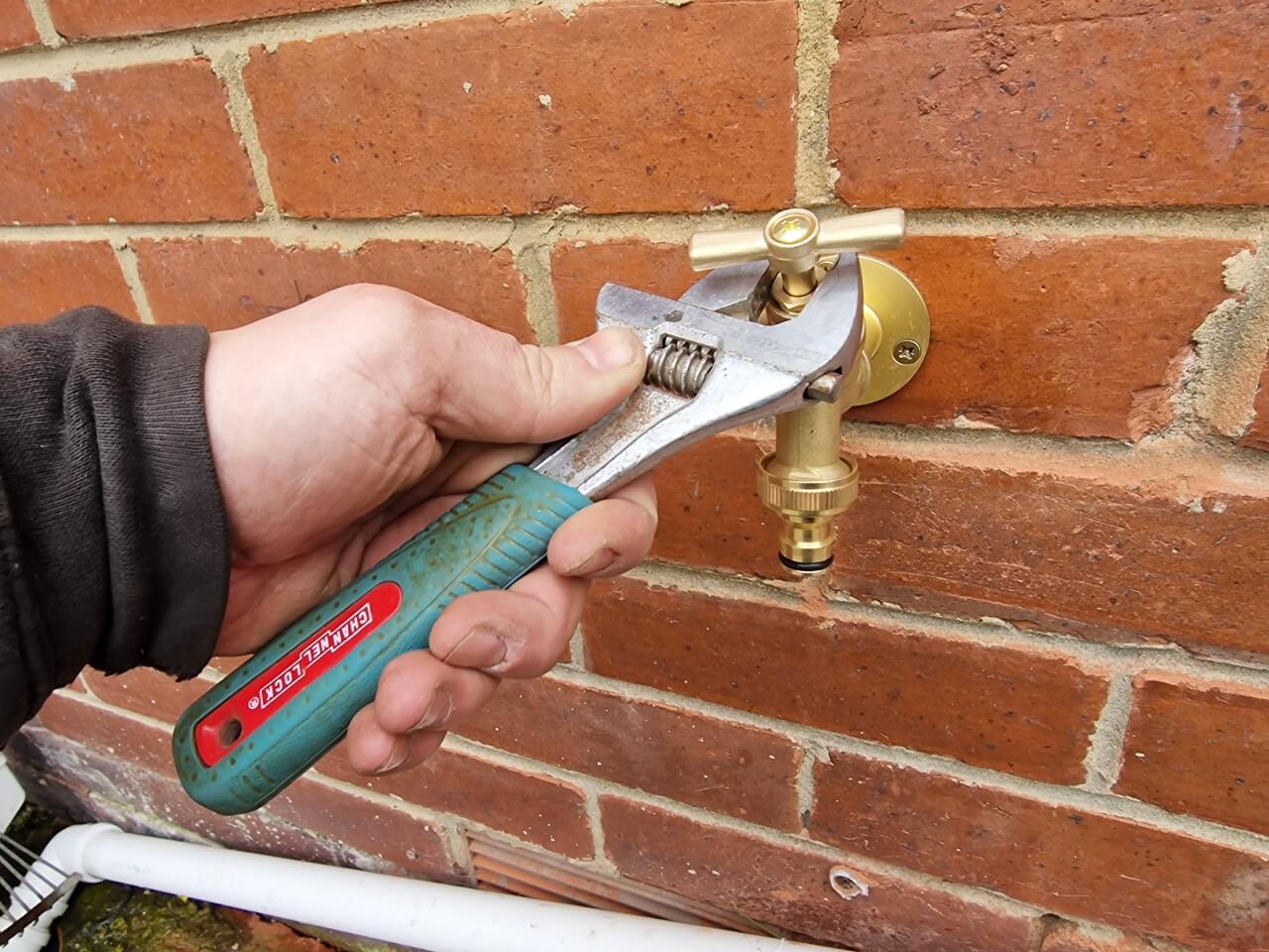 How to Fix an Outside Tap Leaking Water A Simple Help Guide