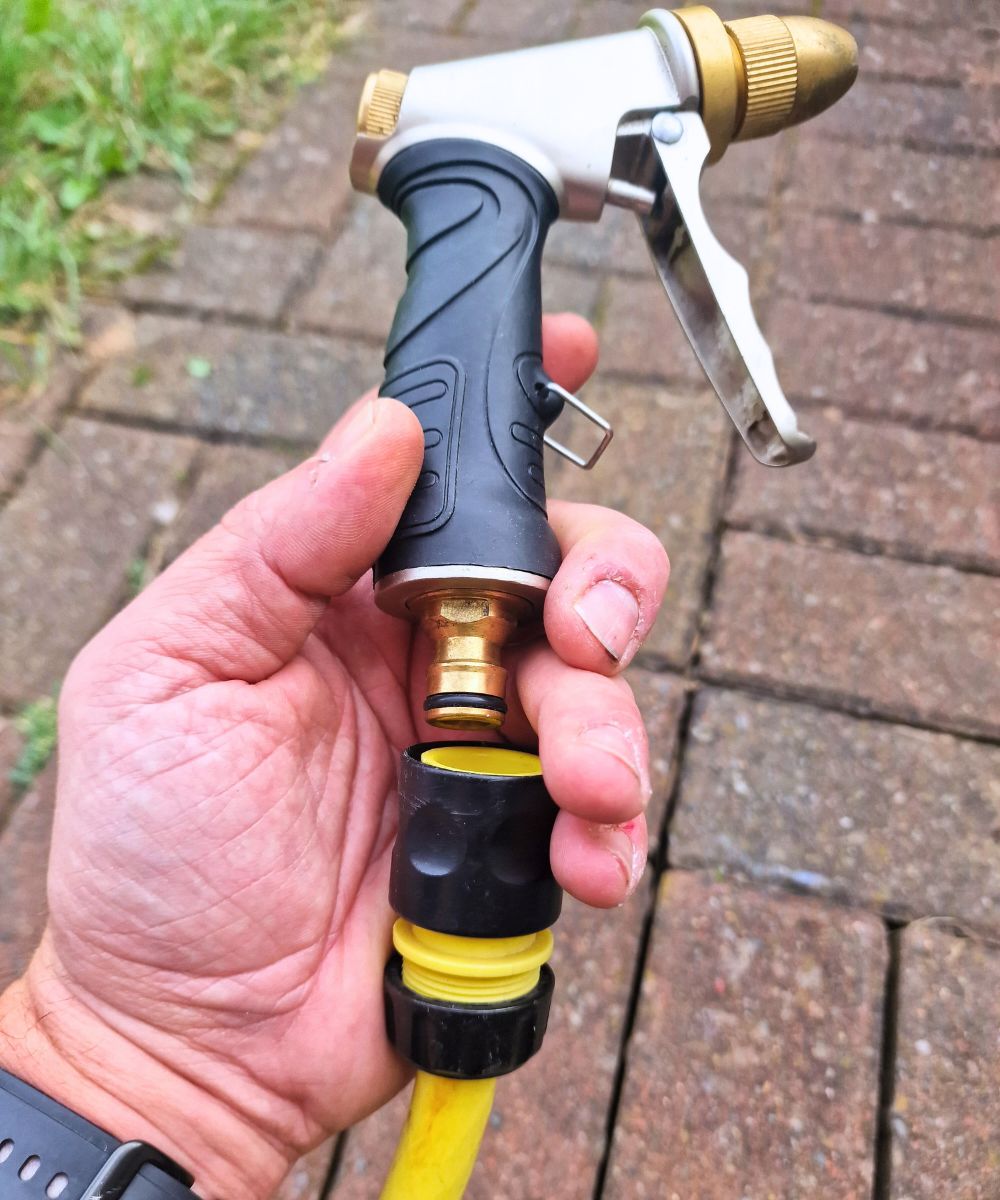 How to Connect a Hose to a Tap Housewarm