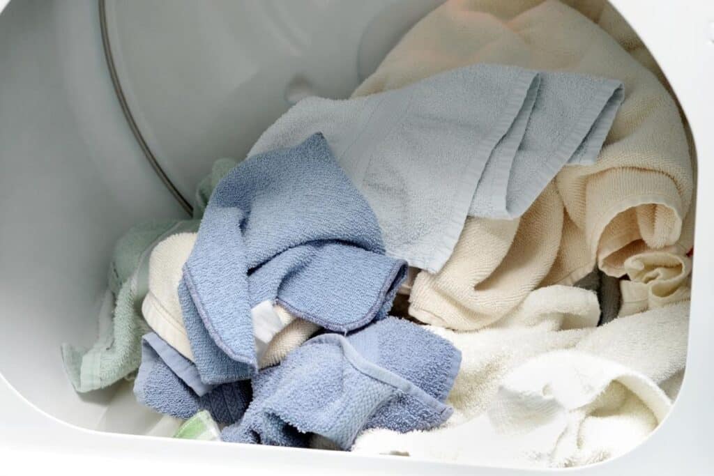 How To Clean Messes In The Dryer Housewife HowTos