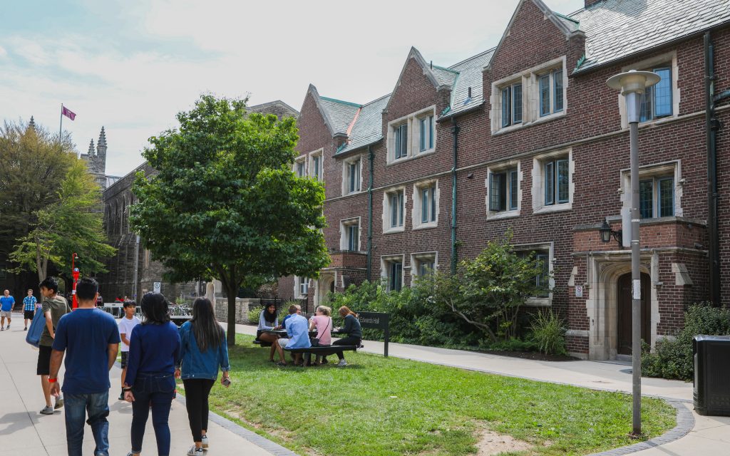 Edwards Hall Living At McMaster