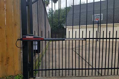 Automatic Gate Openers | Sentry Garage Door & Gates