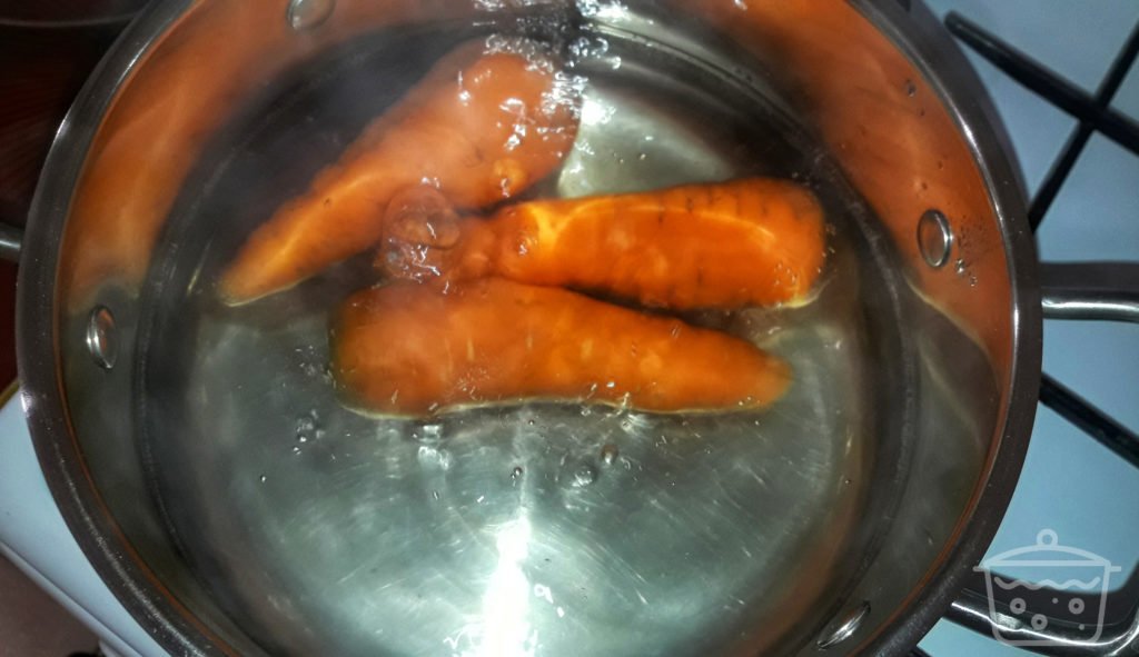 How to Boil Carrots StepbyStep Instructions