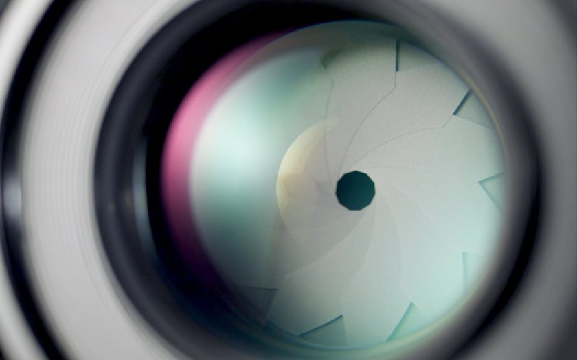 Airbnb how to detect spy cameras with your smartphone