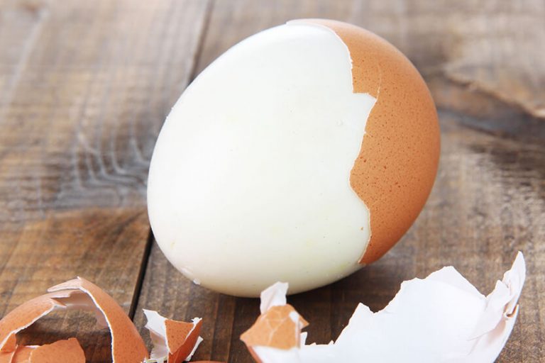 How Long Can HardBoiled Eggs Sit Out? HowChimp