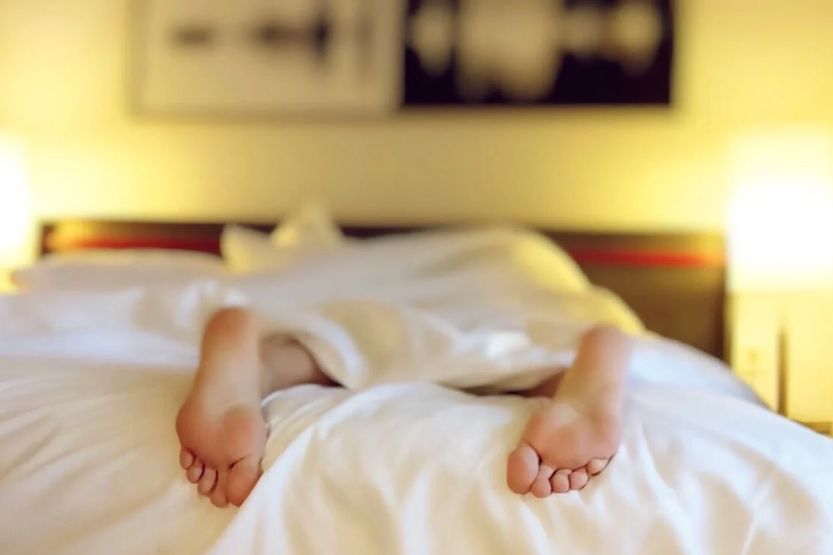 How to Turn On and Off the Bedroom Light Without Leaving Bed HowChimp